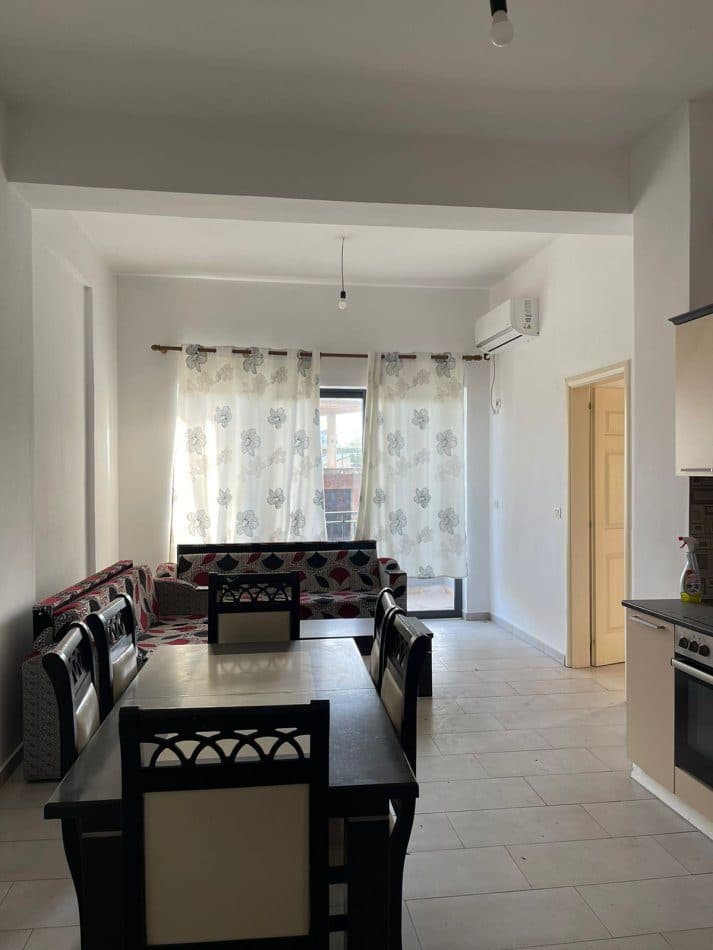 Shitet apartament 2+1+2 ne Astir