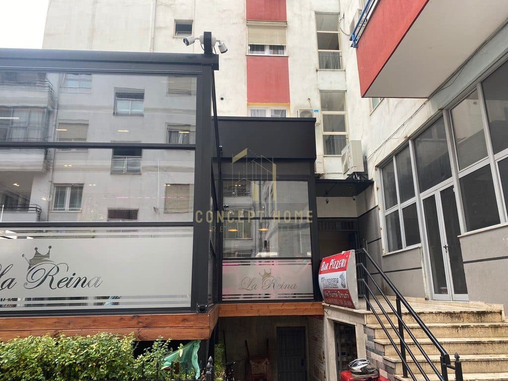 Shitet Super Bar Kafe tek Pallatet e Verdha Kthesa Kamzes 4