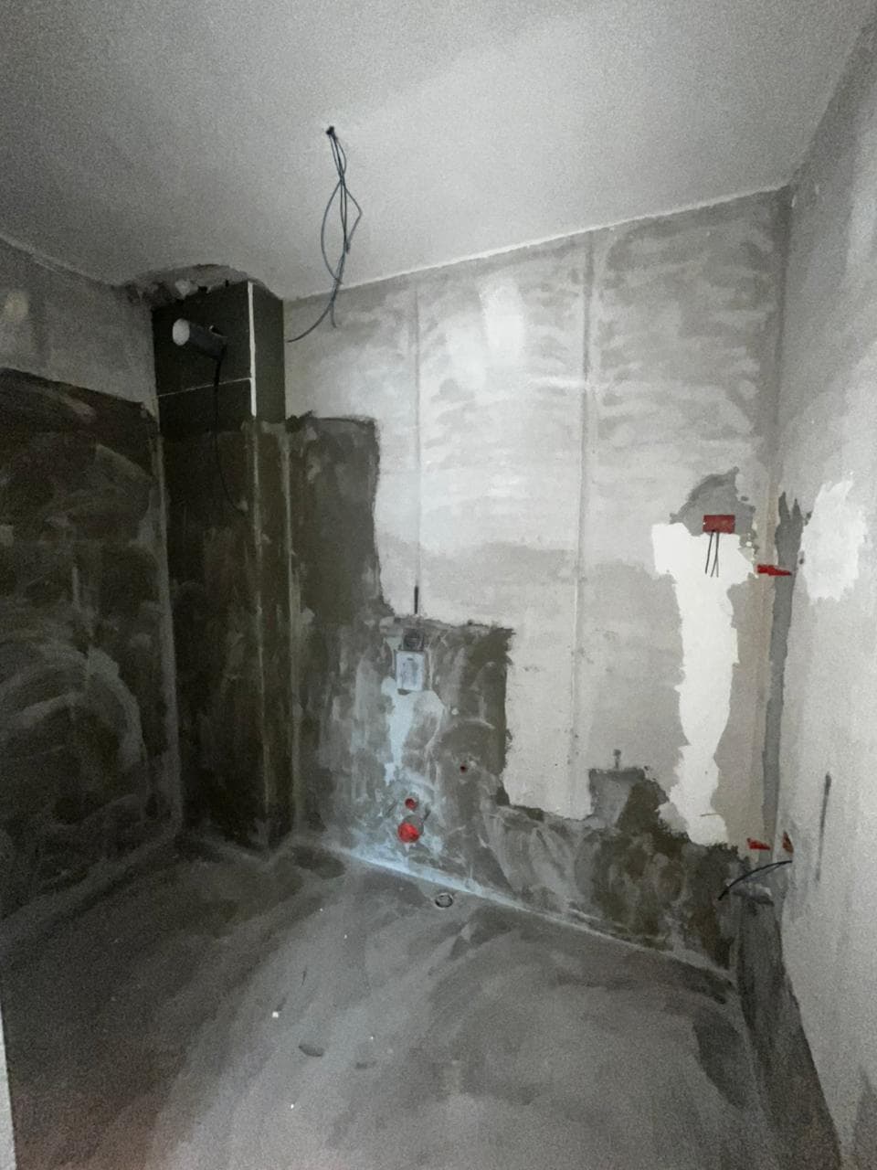 Shitet Apartament 2+1+2 ne Kamez 4