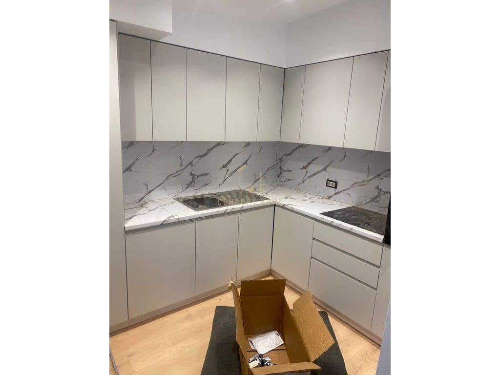 Apartament 1+1 Me Qira në Komuna e Parisit, Tiranë - 600€ | 55 m²
