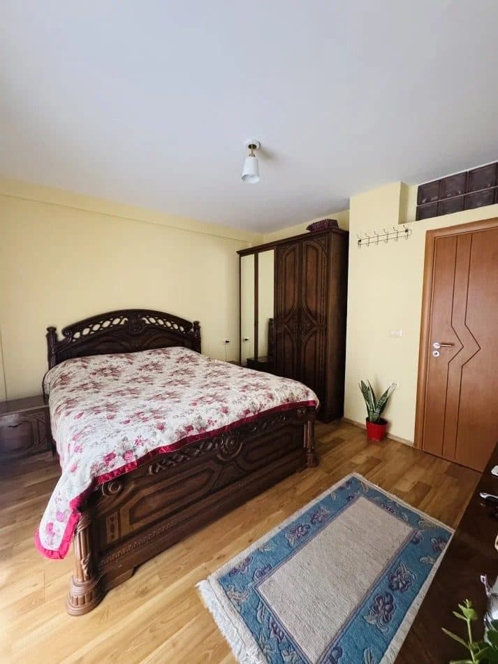 Apartament 1+1 te Komuna e Parisit. 4