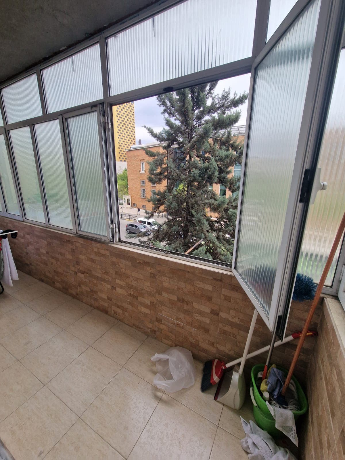 Jepet me qera apartament 3+1+2 tek Sheshi Skenderbej, Qender, 130 m2 3