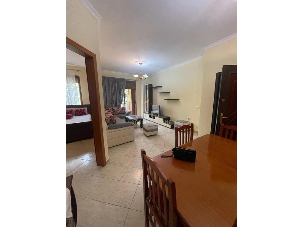 Shitet apartament 1+1 ne Misto Mame 2