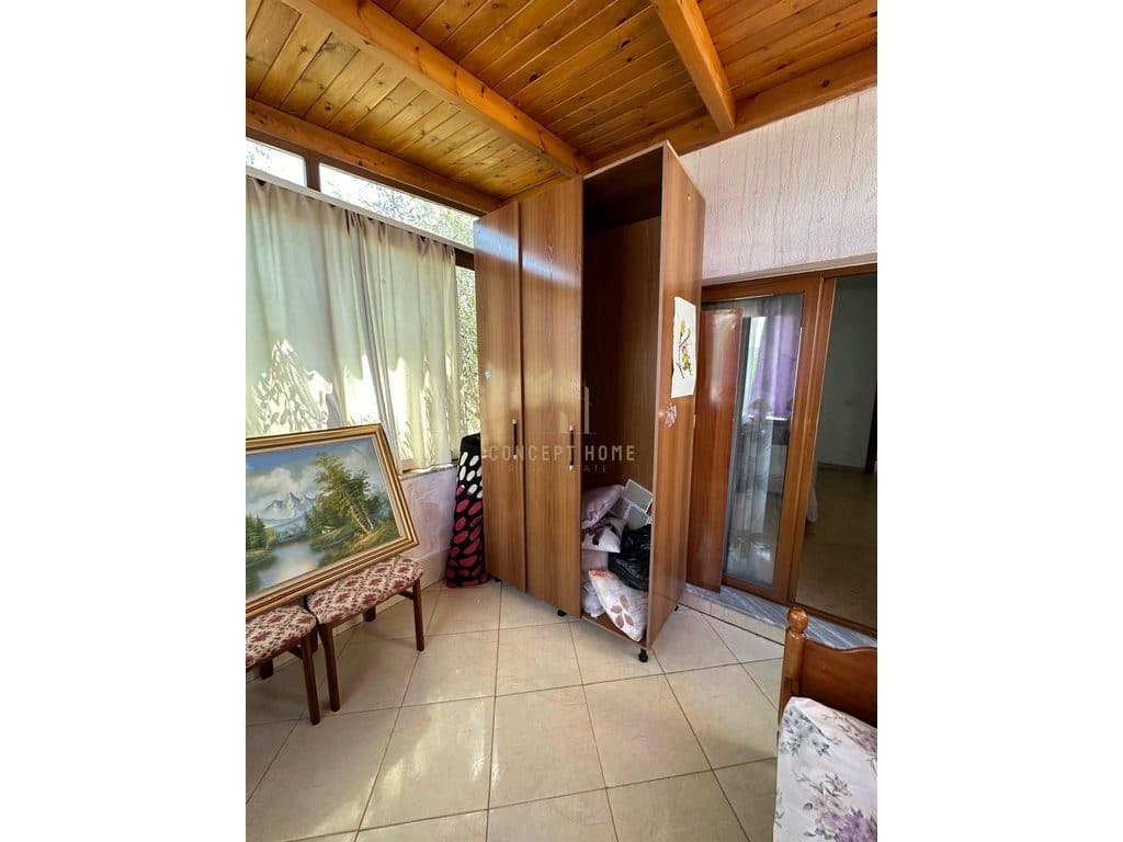 Shtëpi private 2 Kateshe me oborr Per Qira në Laprakë, Tiranë - 500€ 2