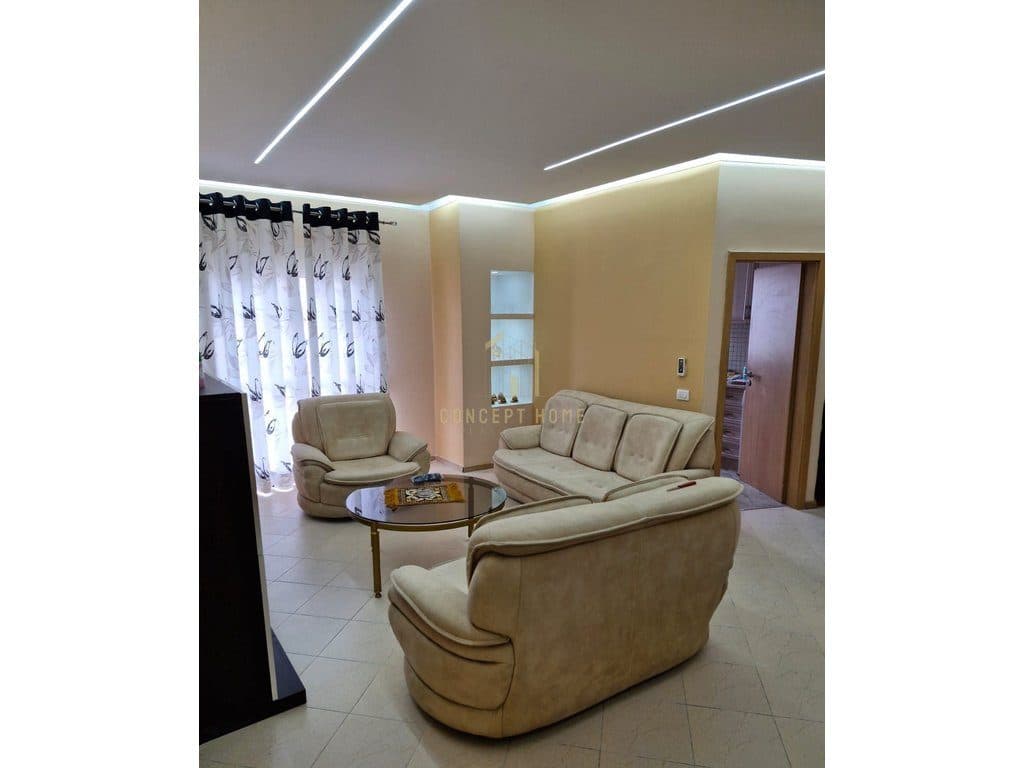 Jepet me qera apartament 2+1 tek Rruga Kosovareve.