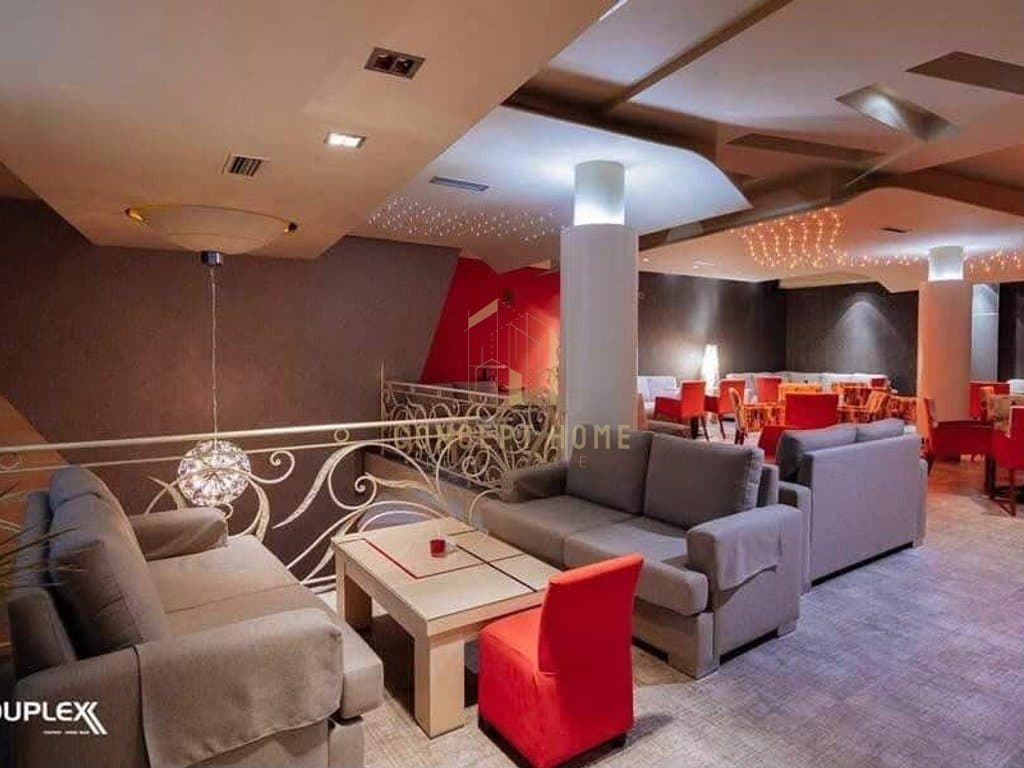 Jepet me qera lokal Duplex ne Korce - 1500€ | 370 m² 2