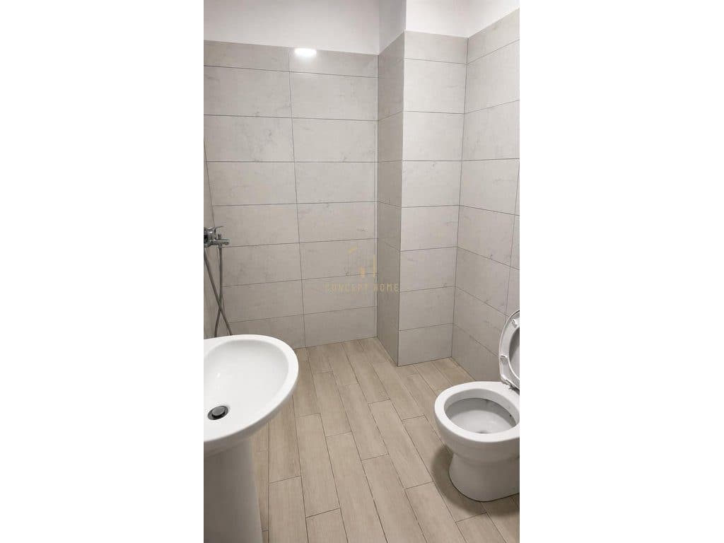 Jepet apartament me qera 1+1 ne Astir 4