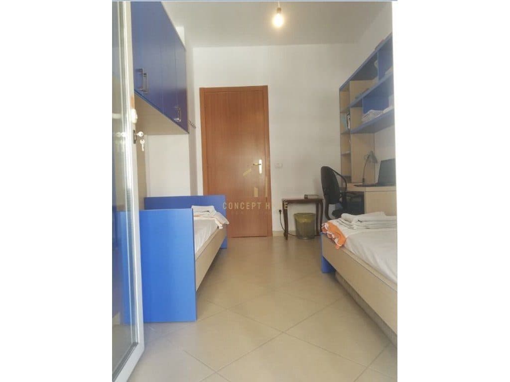 Jepet me qera apartament 2+1 tek 21 Dhjetori