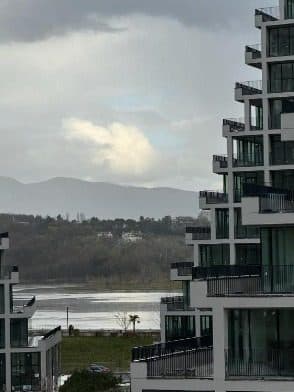 Shitet Apartament i Mrekullueshëm 2+1+2 pranë Liqenit Artificial 3