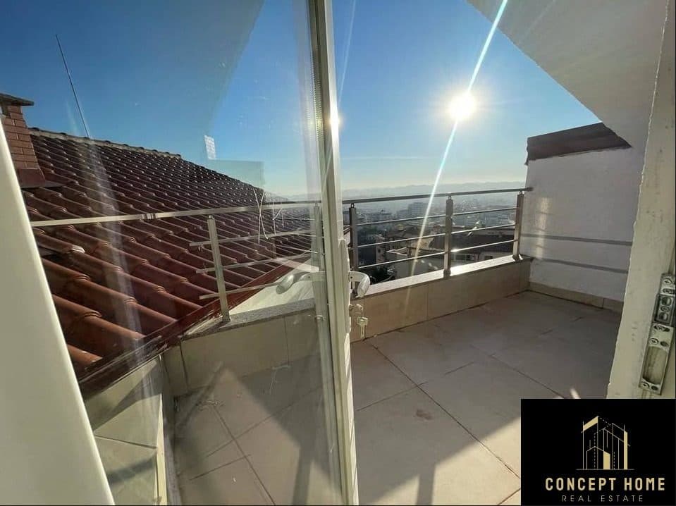 Shitet apartament duplex ne Fresk 2