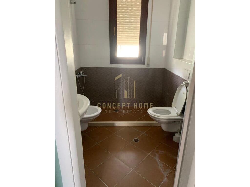Jepet me qera Apartmaent 2+1 Papafingo , Kopshti Botanik 4