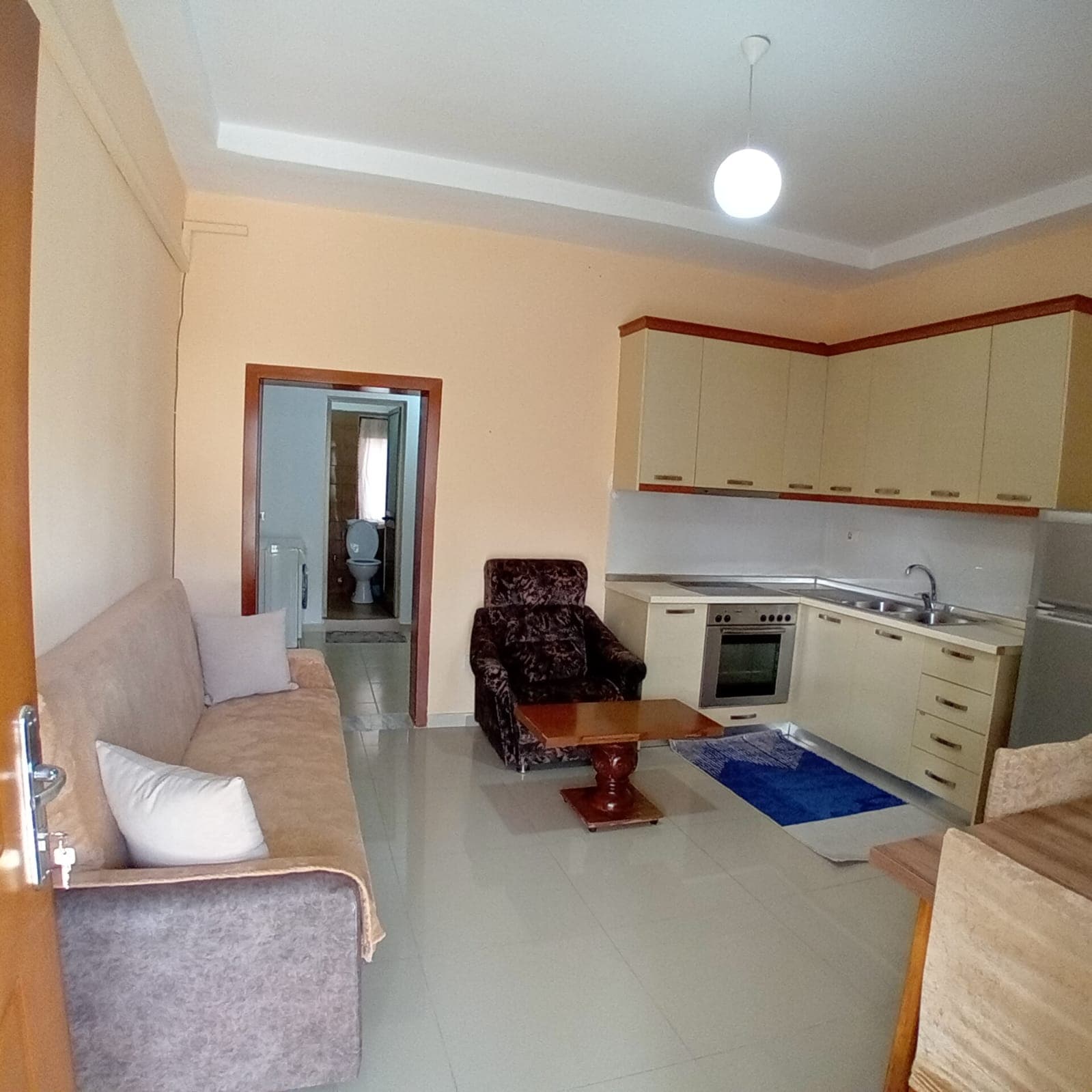 Jepet me qira Apartament 1+1 Tek Rruga “5 Maji” 4
