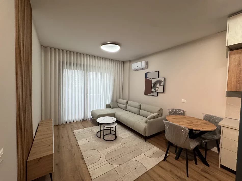 Apartament 1+1 me qera tek Liqeni i Thate.