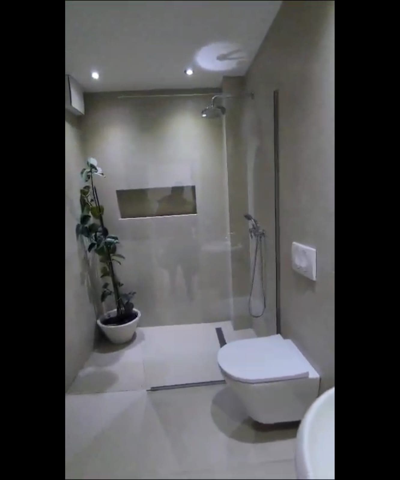 Jepet me qera apartament 2+1 Pazari i Ri