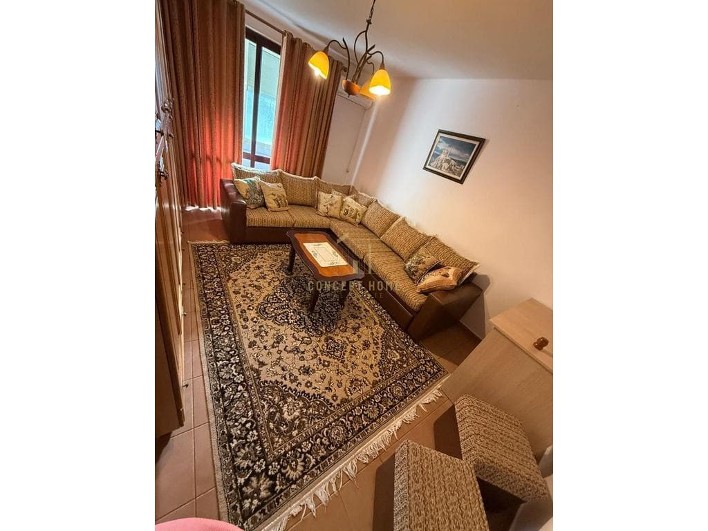 Jepet me qera apartament 1+1 tek 3