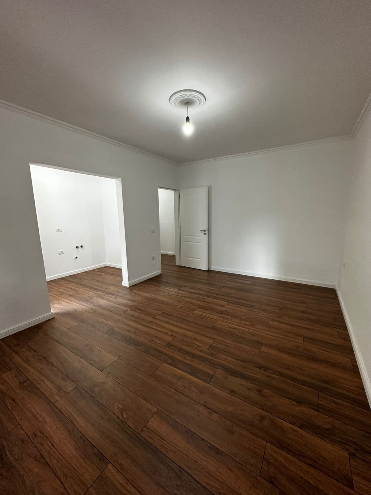 Apartament 2+1 Për Shitje në Rruga e Kavajes, Tiranë - 150000€ | 69 m²