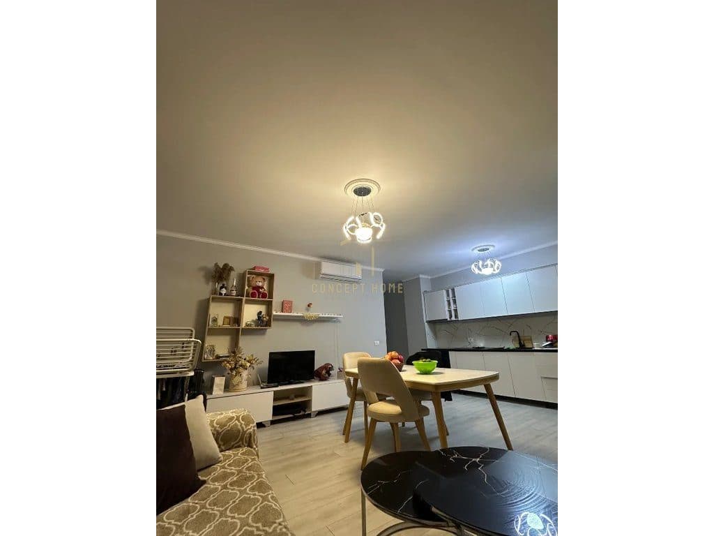 Jepet me qera apartament 2+1 Ne Astir