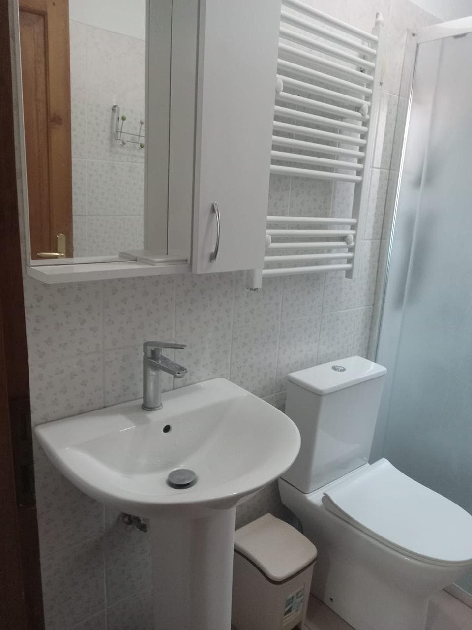 Apartament 1+1 me Qira në Myslym Shyr, pranë Spitalit Gjerman 3