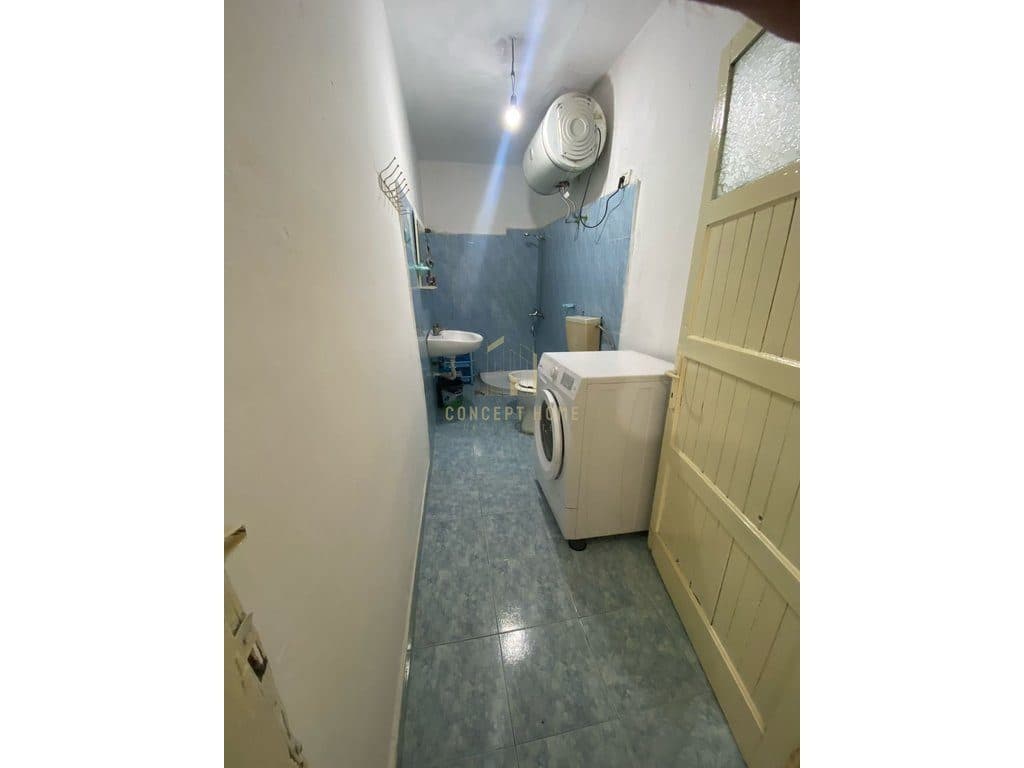 Jepet me qera apartament 1+1 Ne Laprak/Cmimi:300 Euro 4