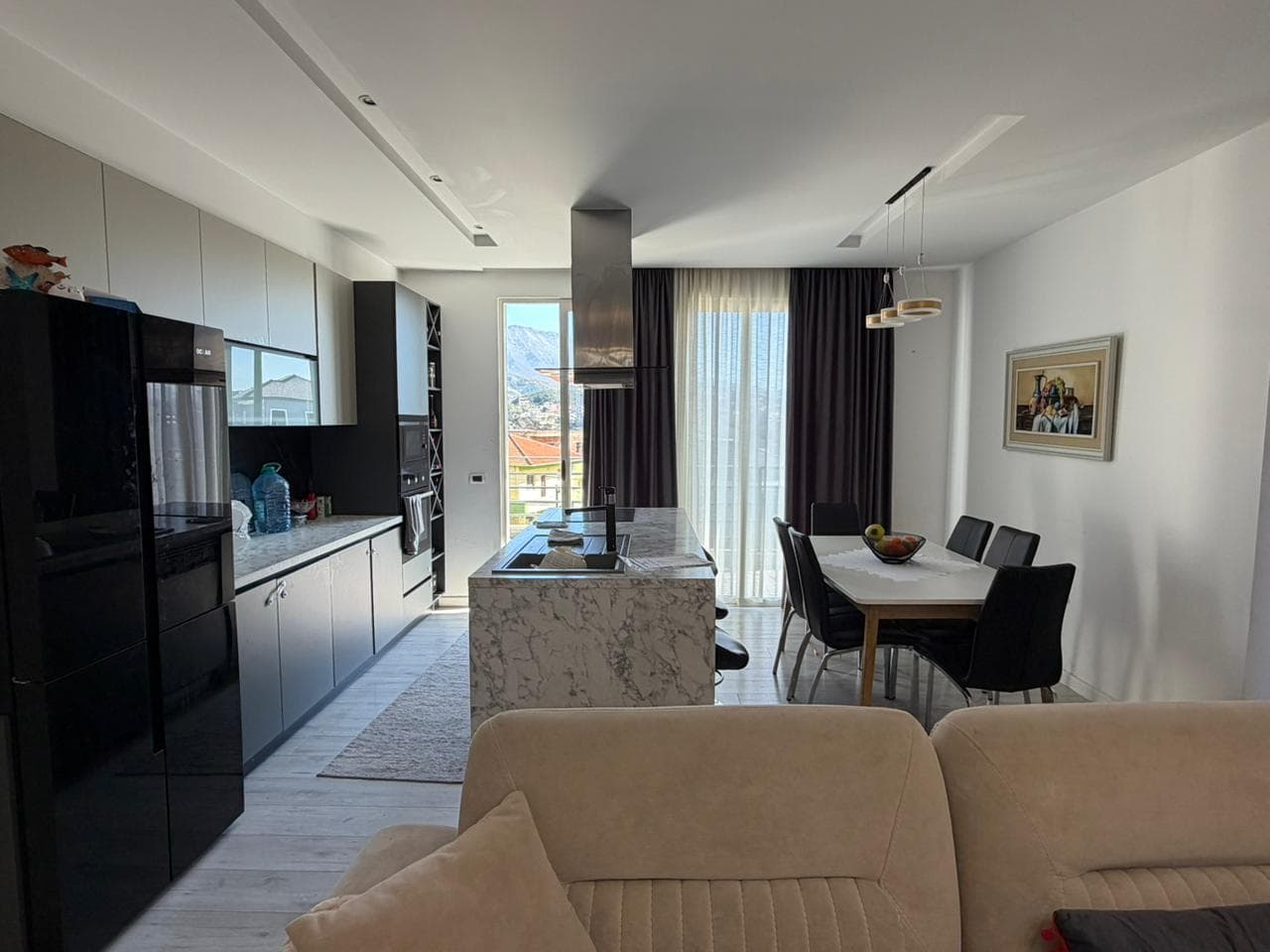 Shitet Super Penthouse 2+1+2 + Verande ne Shkoze. 2