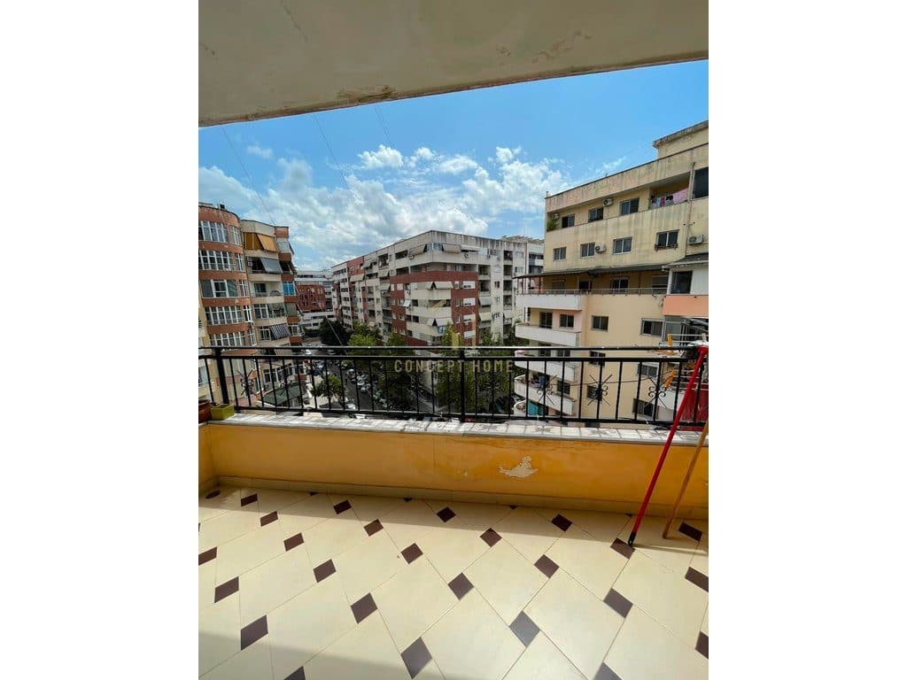 Shitet apartament 2+1+2 ne Astir 3