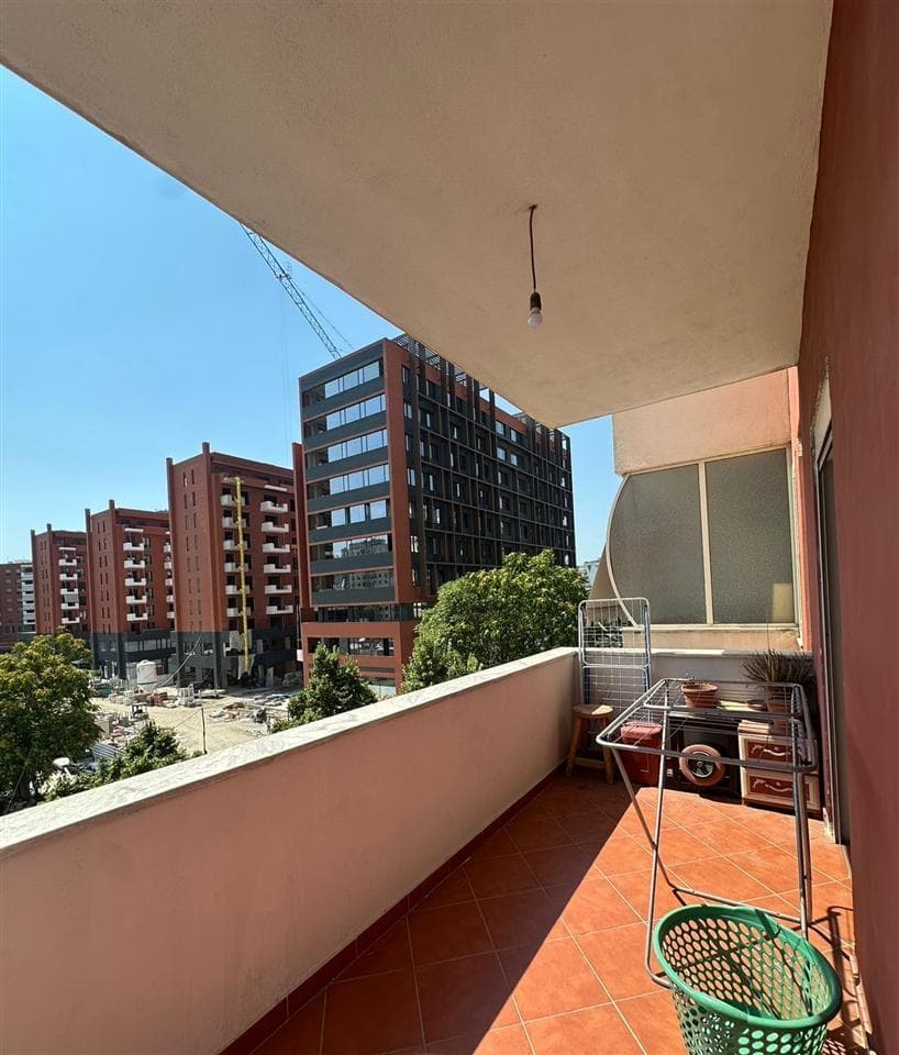 Shitet Apartament 2+1 tek 21 Dhjetori
