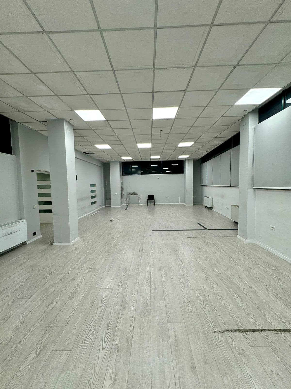Jepet me qera Ambient tek Rruga e Kavajes