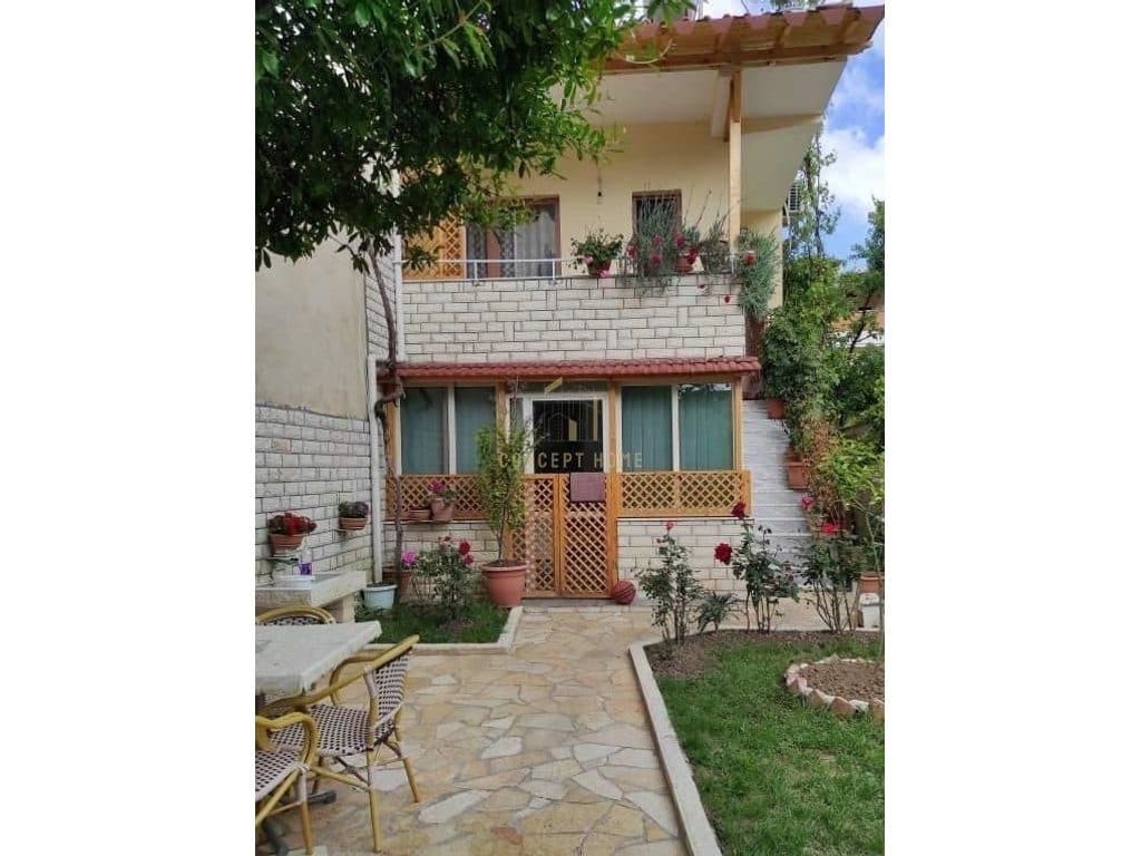 Shtëpi 3+3 Në Shitje në Qyteti Studenti, Tirana - 200,000€ | 153 m² 2