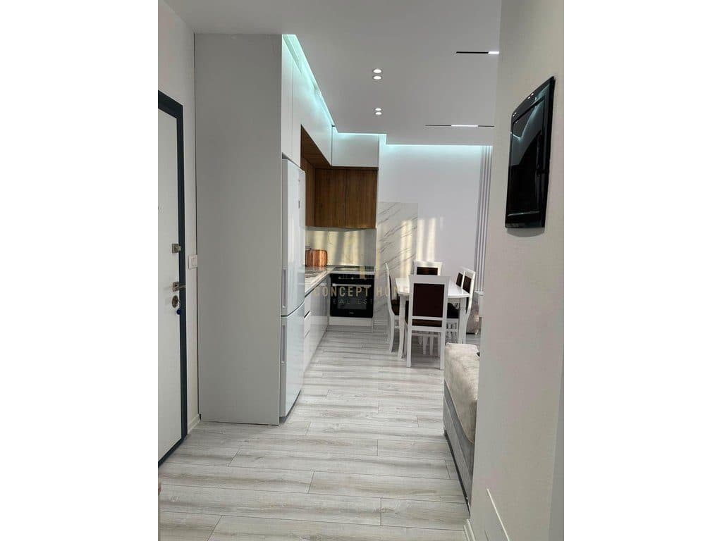 Jepet me qera apartament 1+1 tek Bulevardi i Ri