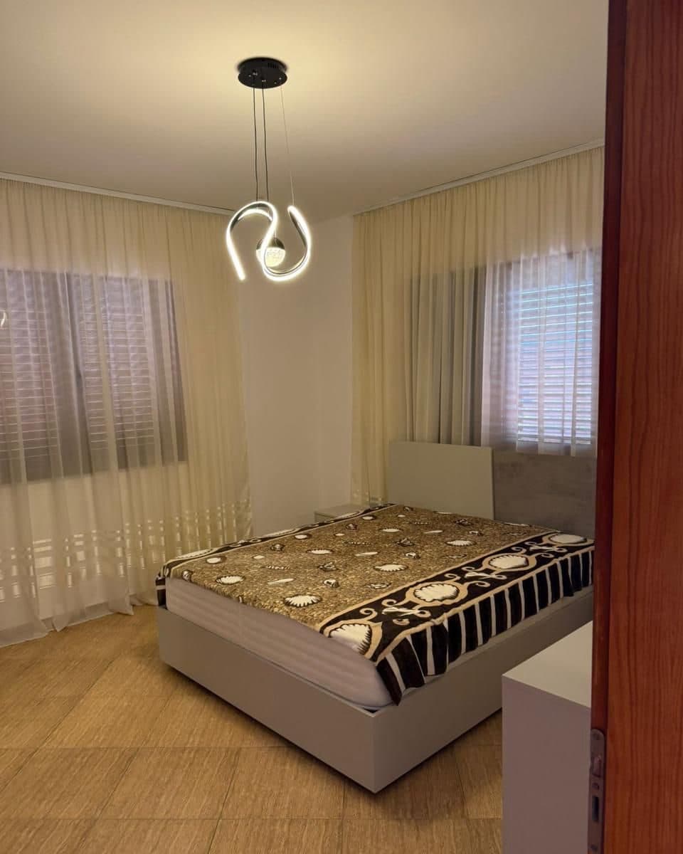Jepet me qera apartament 3+1+2 tek Siri Kodra 3