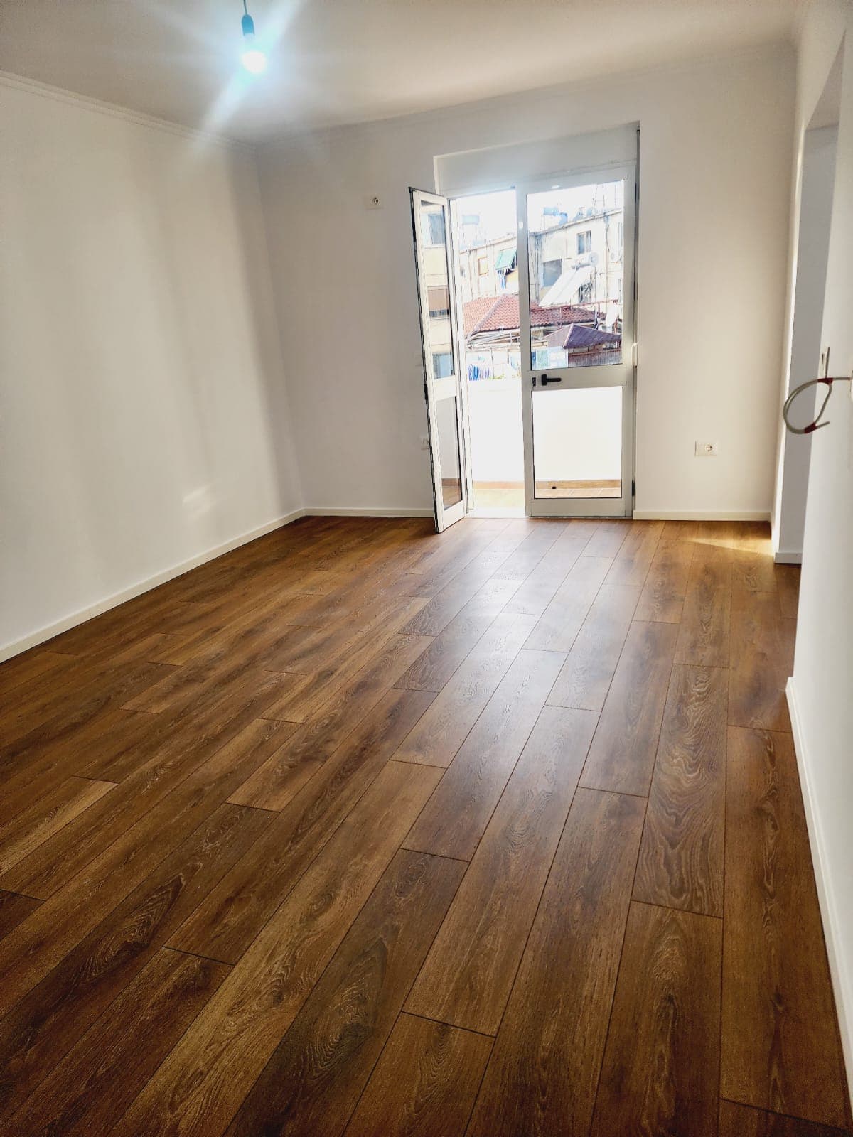 Apartament 2+1 Për Shitje në Ali Demi, Tiranë - 155,000€ | 77 m² 2