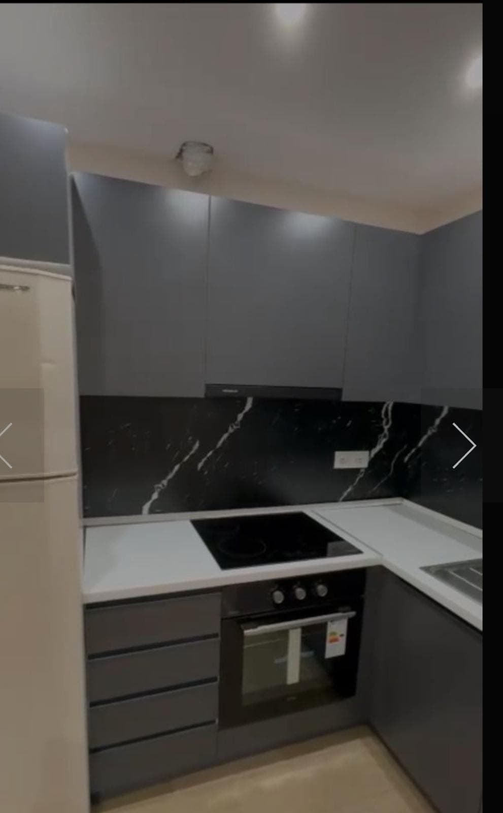 Jepet me qera apartament 2+1 Ne Xhamllik/49,000 leke 2