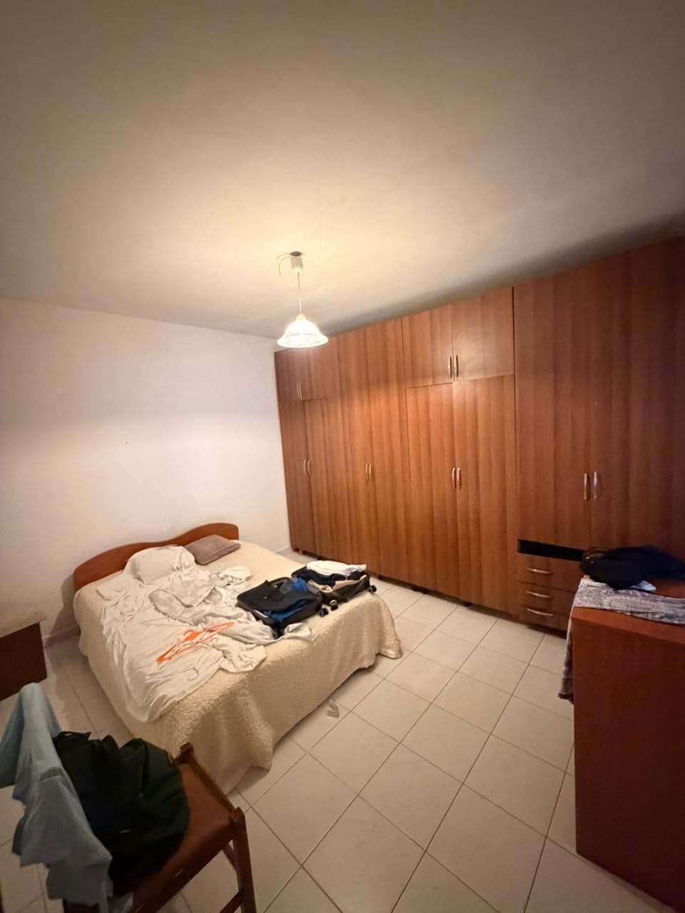 Shitet apartament 3+1 ne Ali Dem 4
