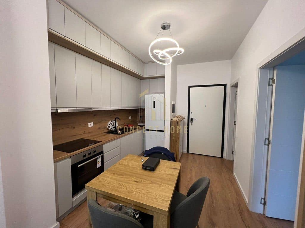 Jepet me qera Apartament 1+1 tek 5 Maji