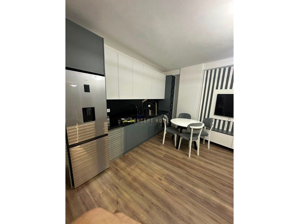 Jepet me qera apartamenti 1+1 ne Astir 3