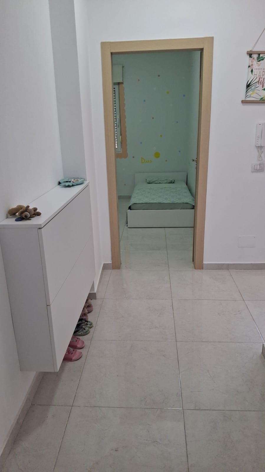SHITET APARTAMENT ME PAMJE NGA DETI NE QERRET 3