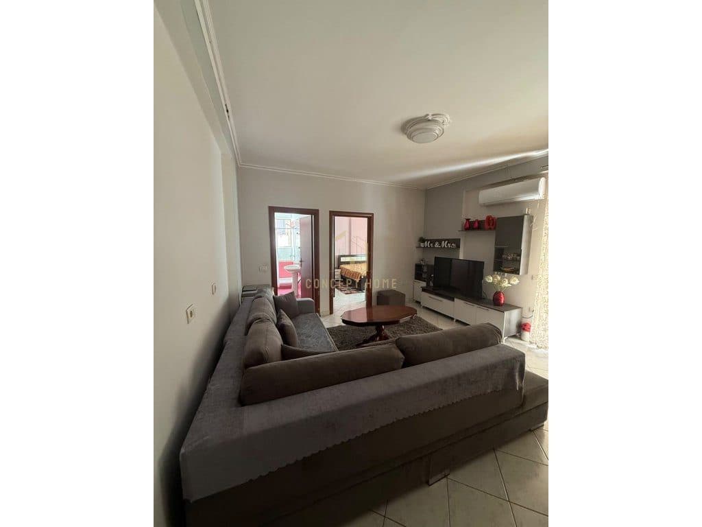 Shitet apartament 1+1 tek Kodra e Diellit