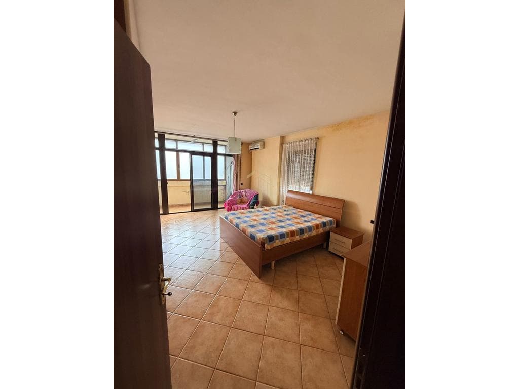 Apartament 2+1 Me Qira tek Rruga e Kavajes - 700€ | 120 m² 4
