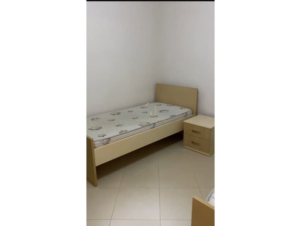 Jepet me qera Apartamenti 2+1 , ne Selite 4