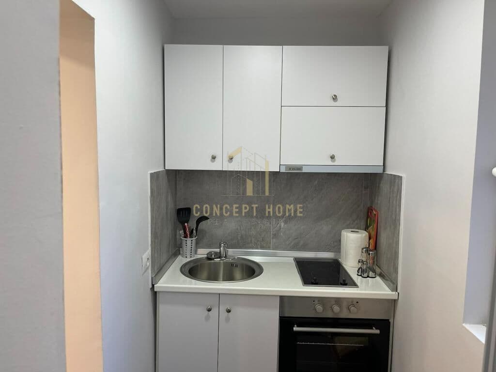 Jepet apartament 1+1 me qera tek Stadiumi Dinami 4