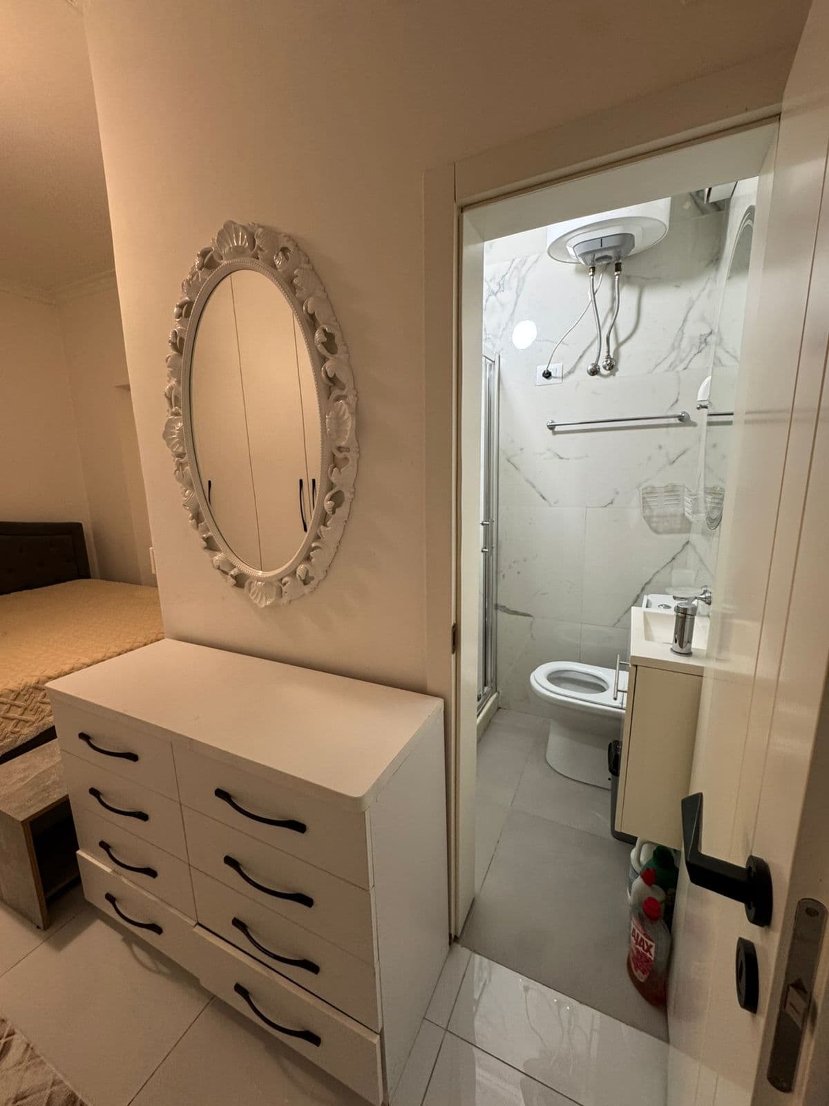 Apartament 1+1 Me Qira në Rruga e Dibrës, Tiranë - 500€ | Sipërfaqe në m² 40 3