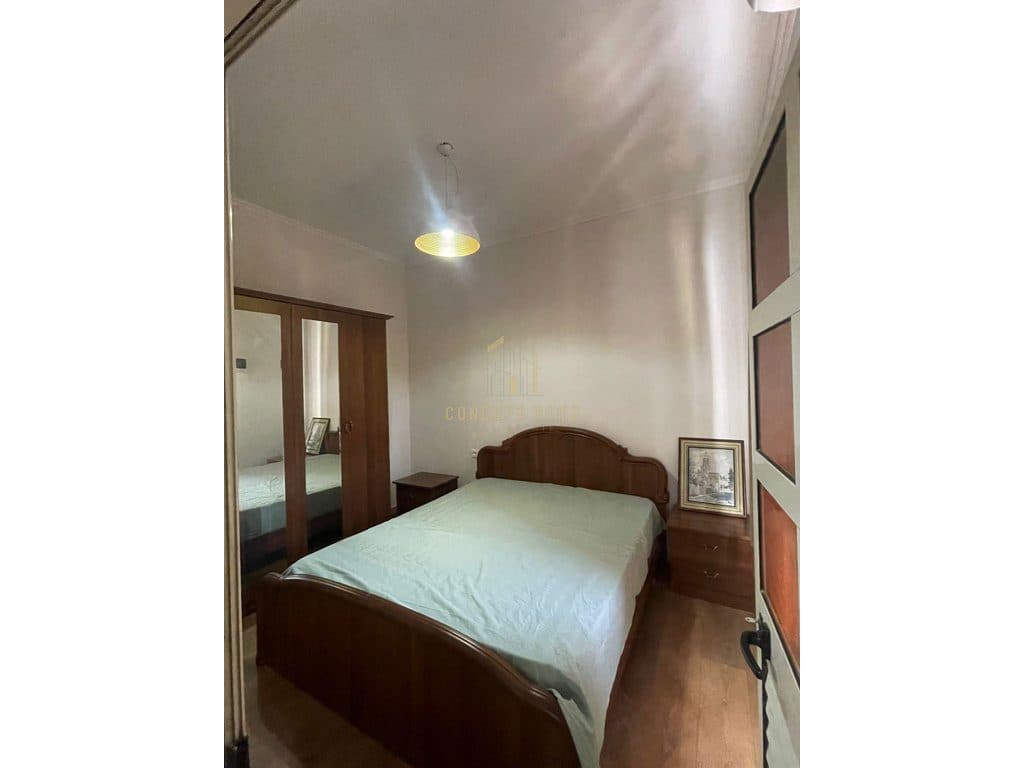 Jepet me qera shtepi private 1+1 në Selite 4
