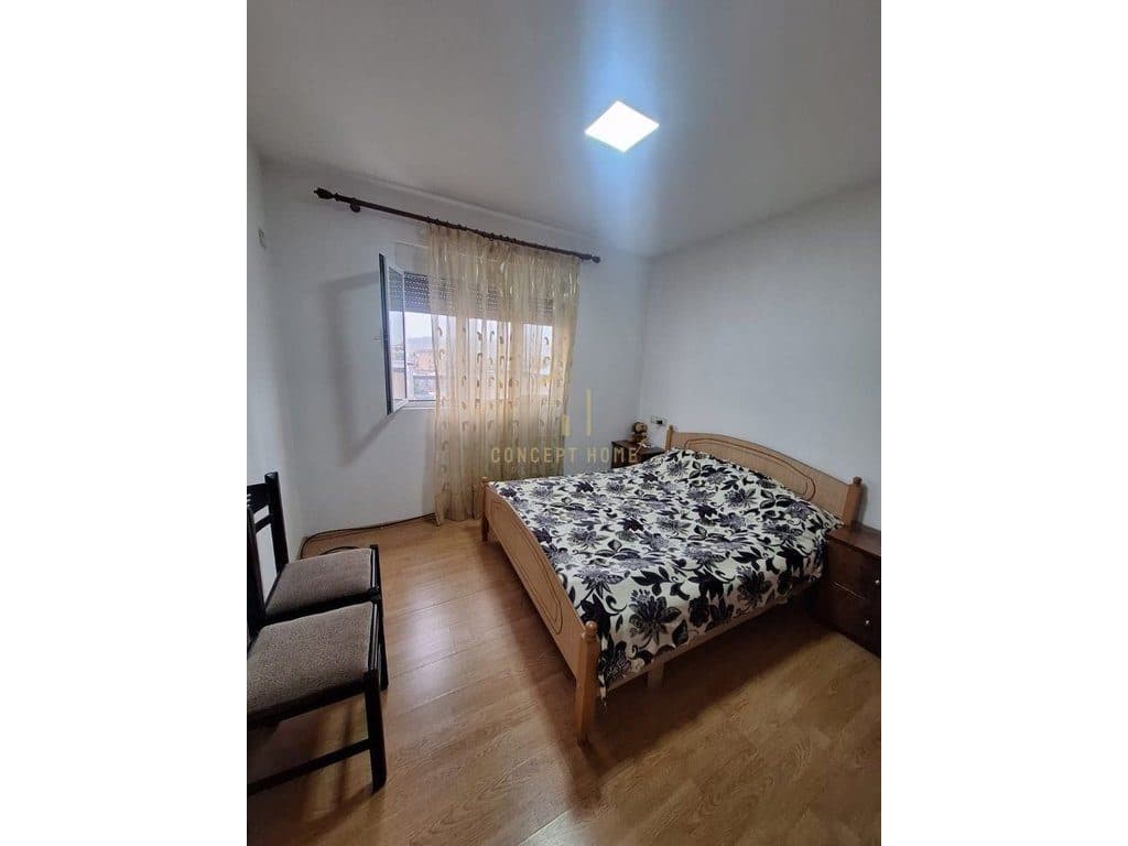 Jepet me qera apartamnet 2+1 tek Rr Niko Avrami 3