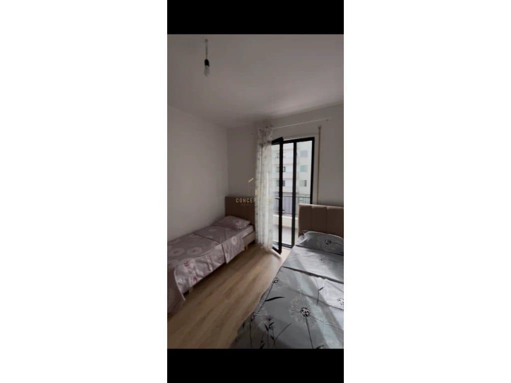 Jepet me qera apartament 2+1+2 ne Kinostudio 4