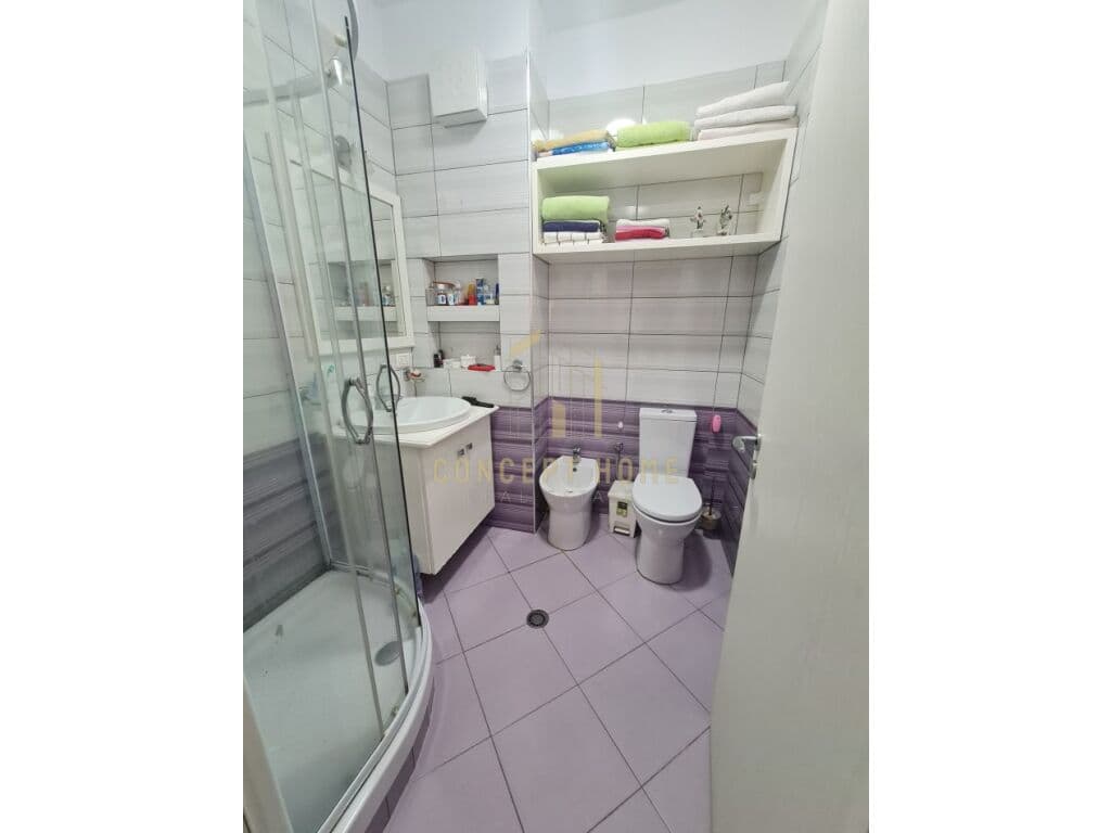 Shitet apartament 2+1 Ne Yzberisht 4