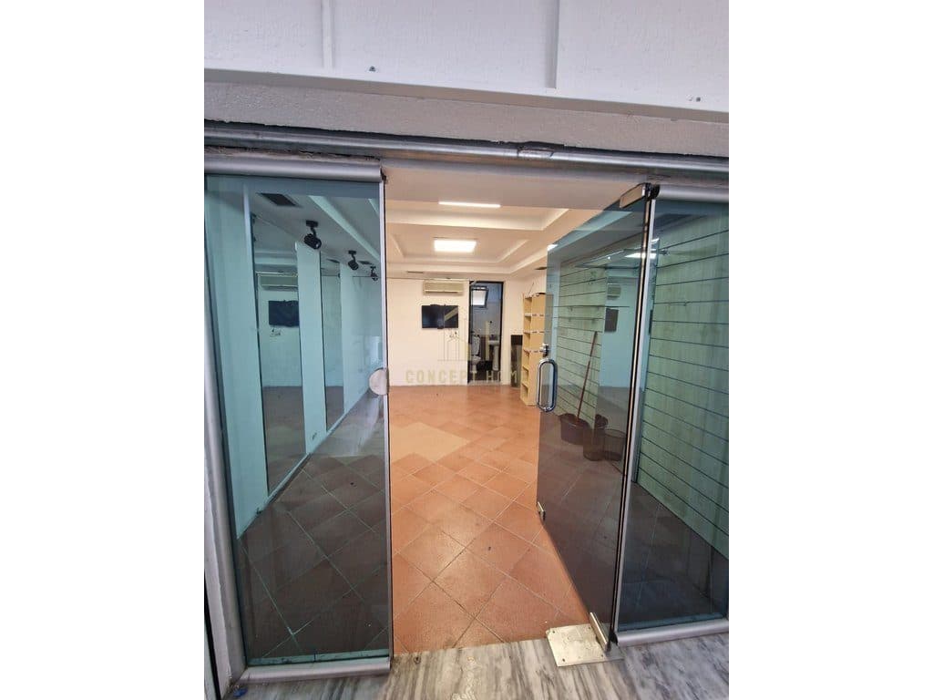 Dyqan Për Qira në Ali Demi, Tiranë - 500€ | 0.5 kat 2