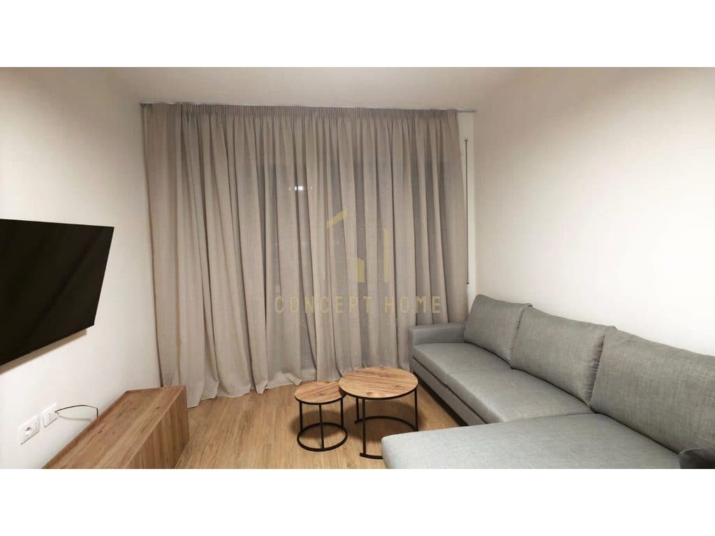 Jepet me qera apartament 1+1 ne Rrugen 5 Maj