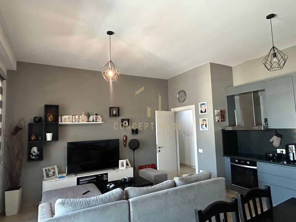 Shitet Apartament 3+1 Rruga Kavajes (Square 21) 21 2