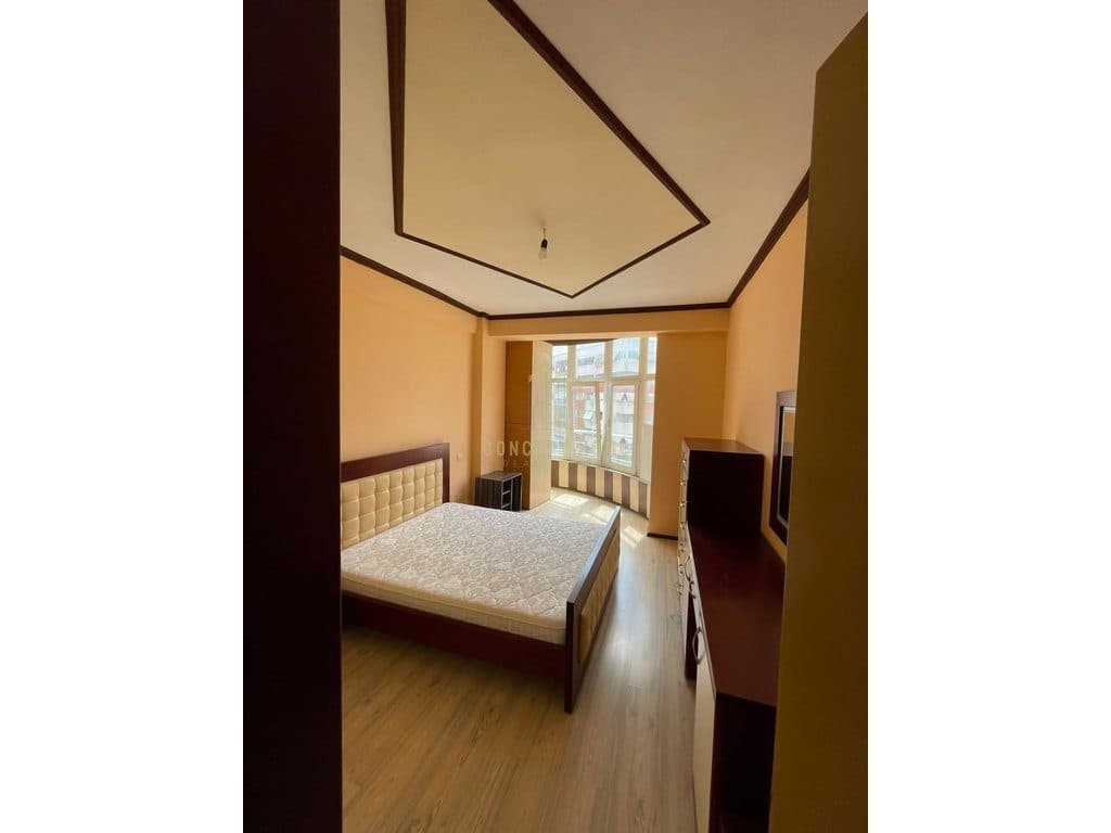 Shitet apartament 2+1+2 ne Astir