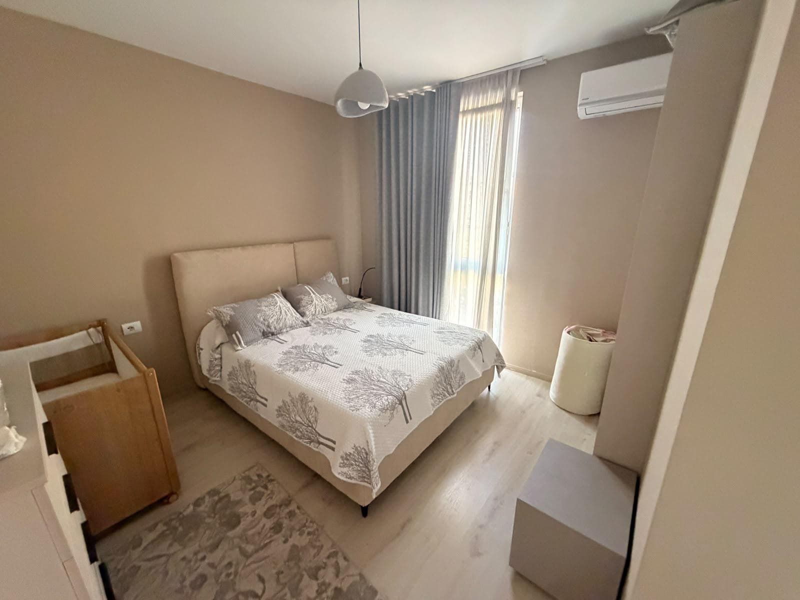 Shitet Apartament 2+1+2 tek Ish Fusha e Aviacionit 3